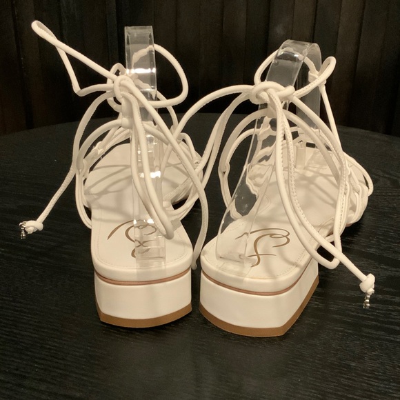 Sam Edelman “Daffy” White Lace-Up Sandals - Picture 4 of 7